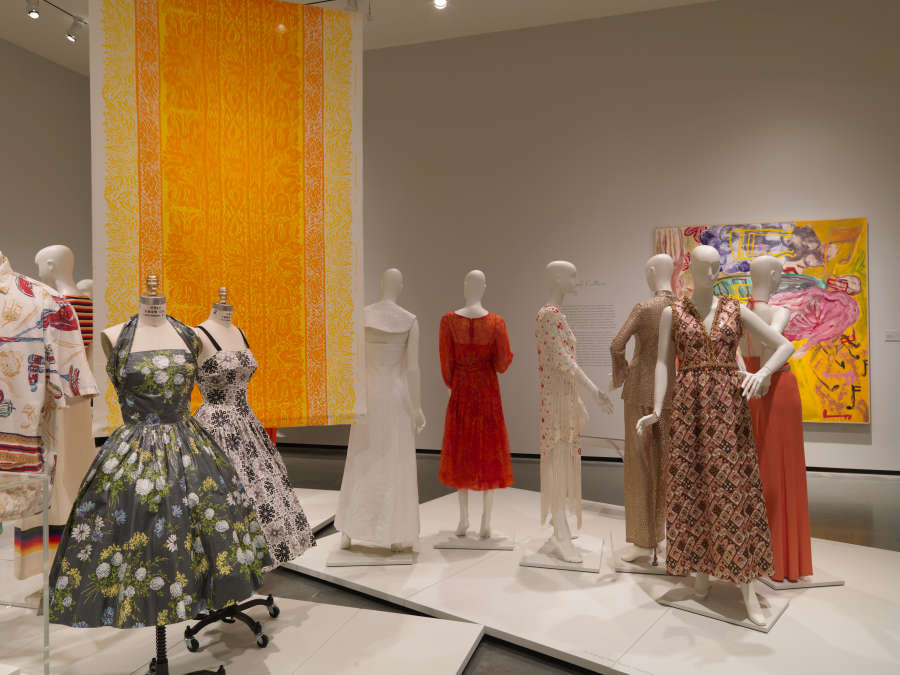 view exhibition image