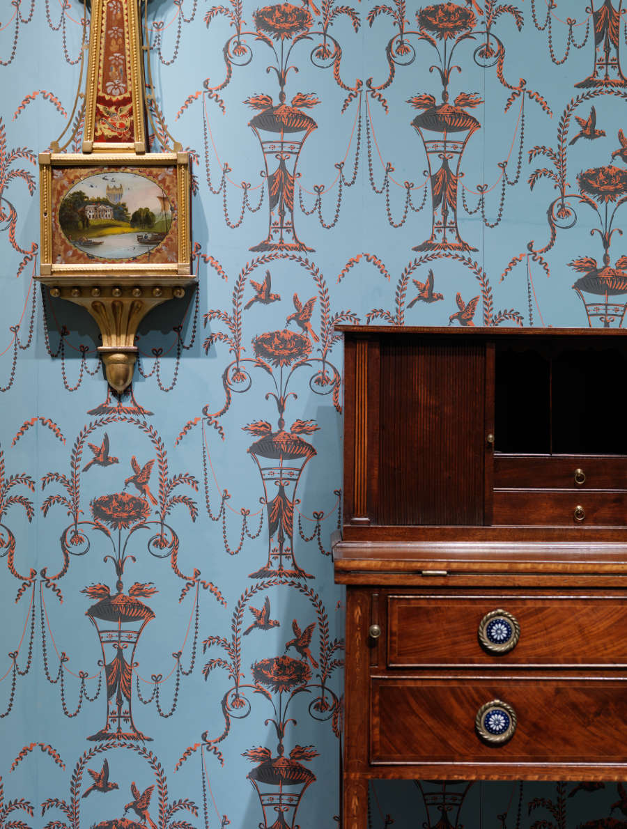 view exhibition image