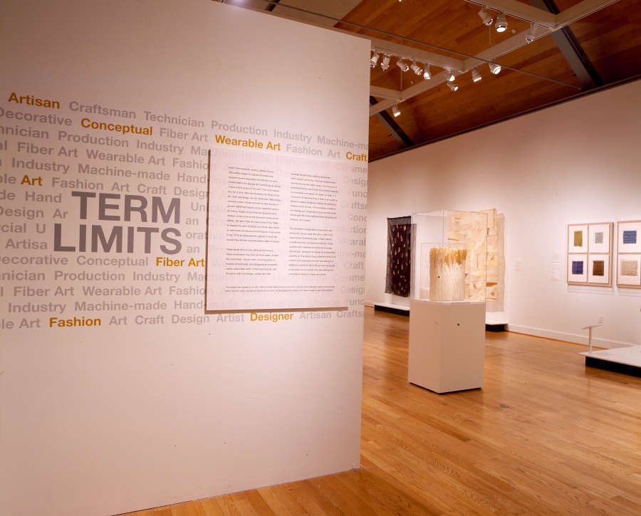 view exhibition image