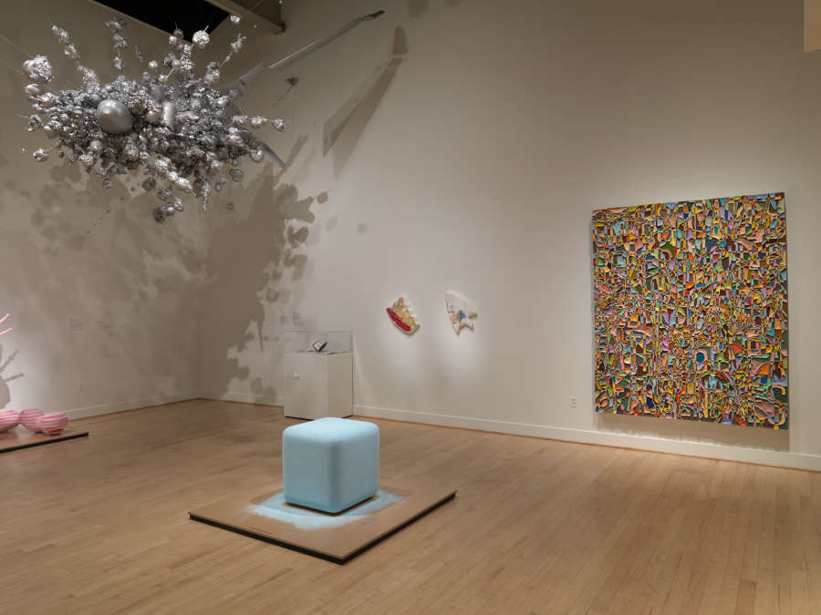 view exhibition image