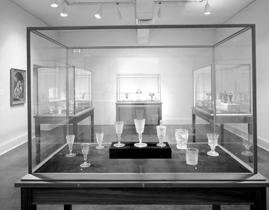 view exhibition image