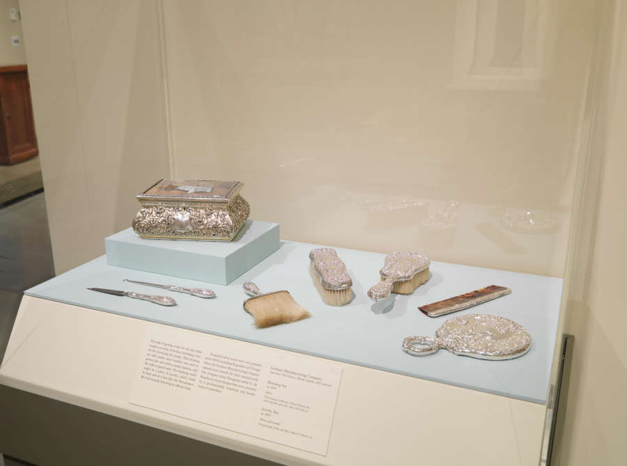 view exhibition image