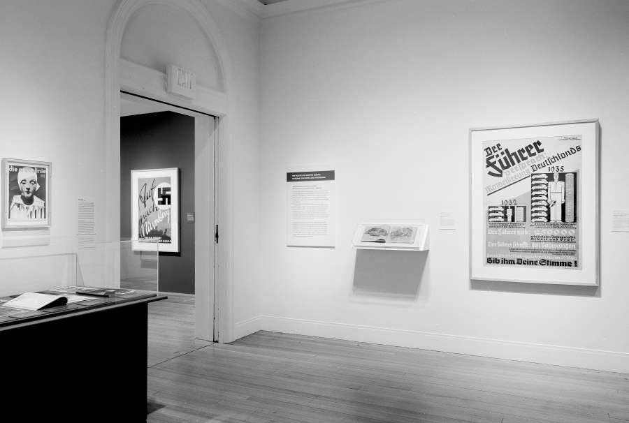 view exhibition image