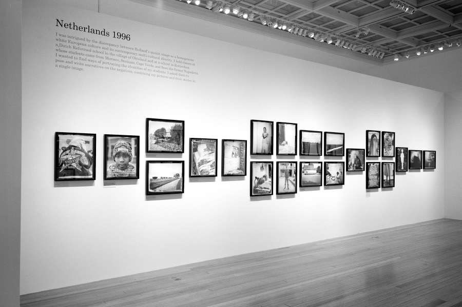 view exhibition image