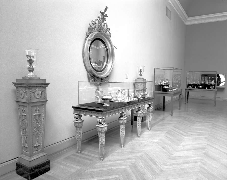 view exhibition image