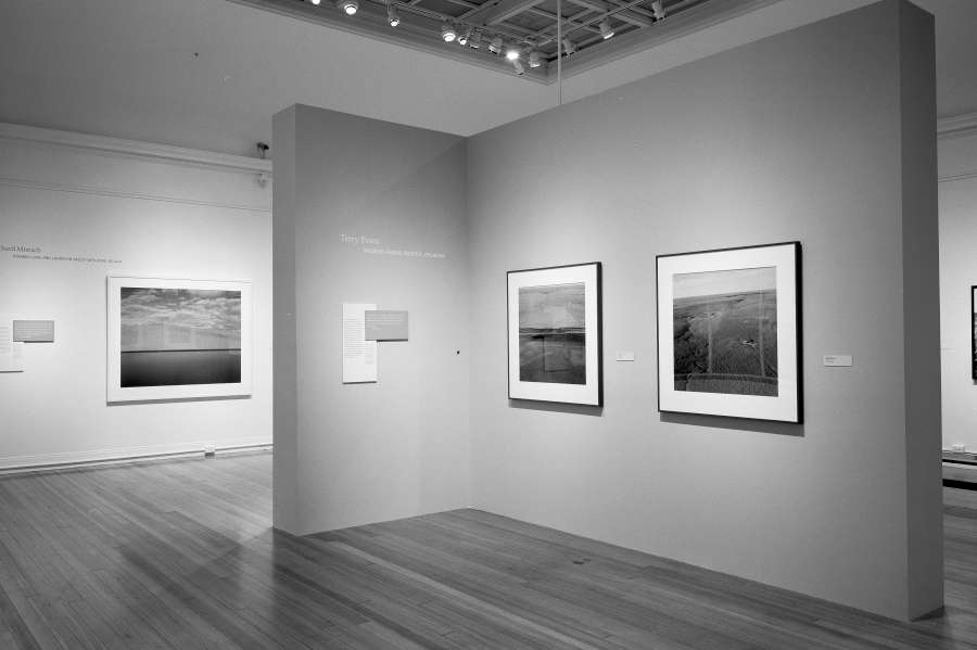 view exhibition image