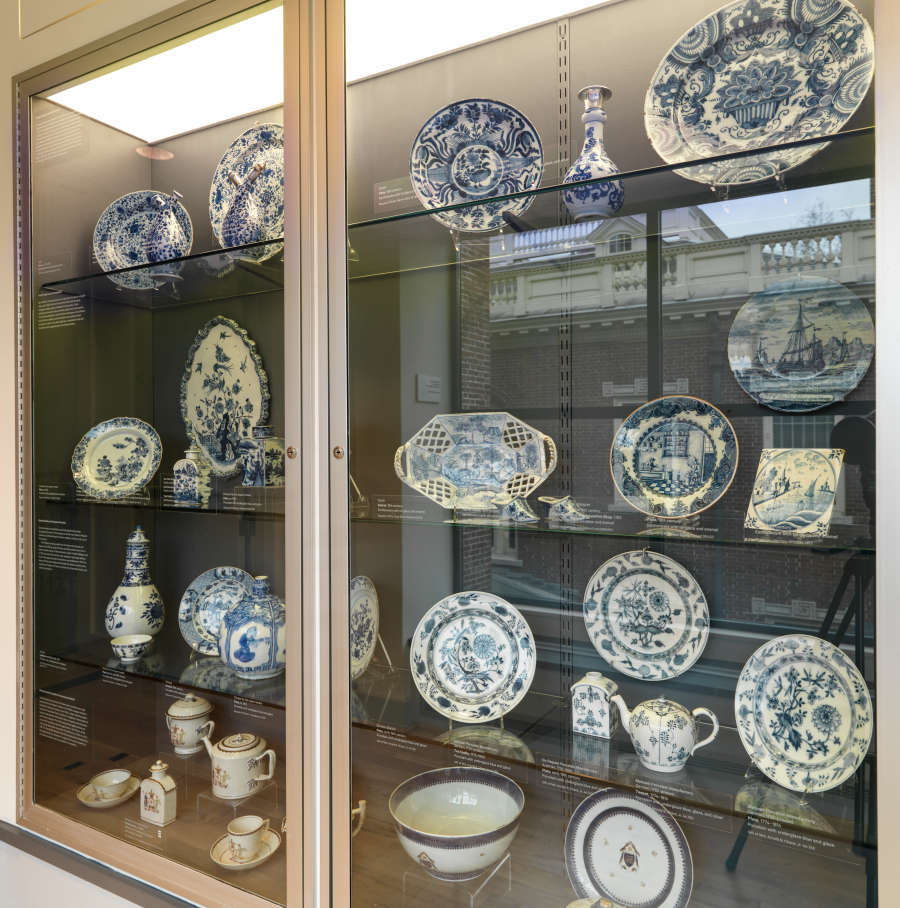 view exhibition image