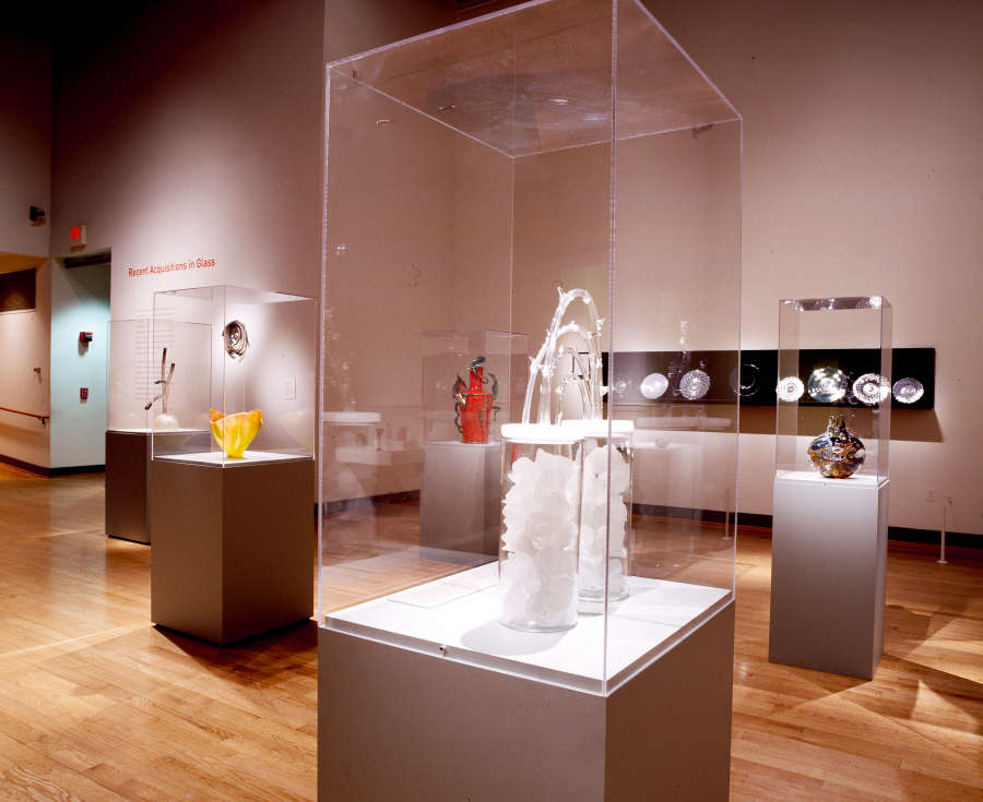 view exhibition image