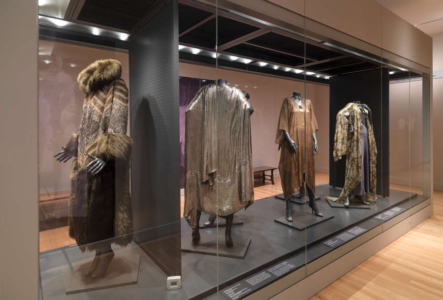 view exhibition image