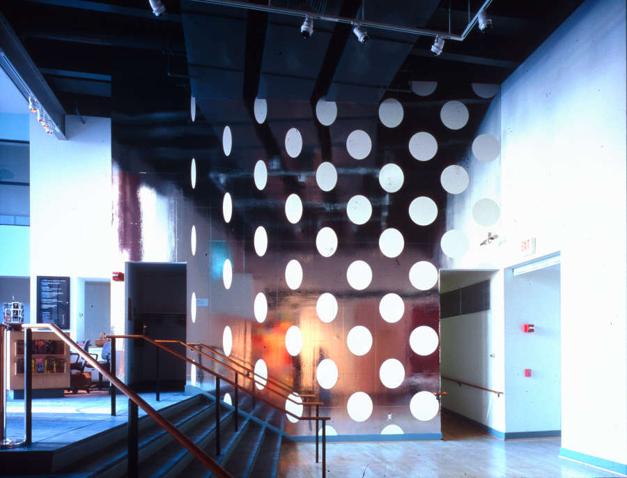 view exhibition image