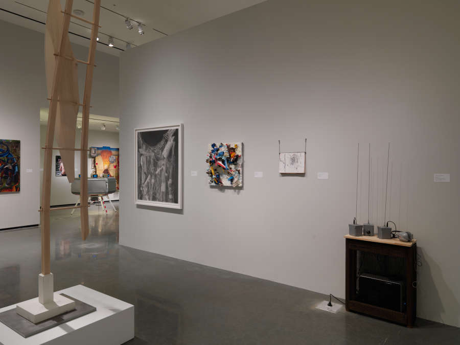 view exhibition image