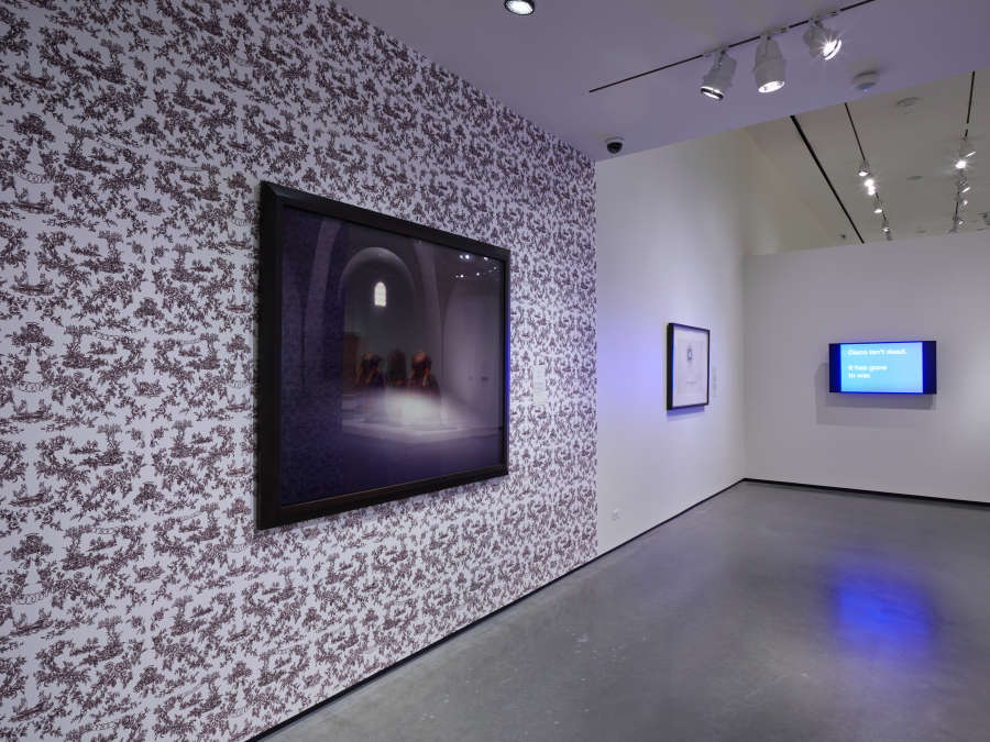 view exhibition image