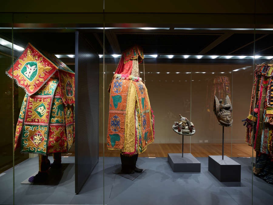 view exhibition image