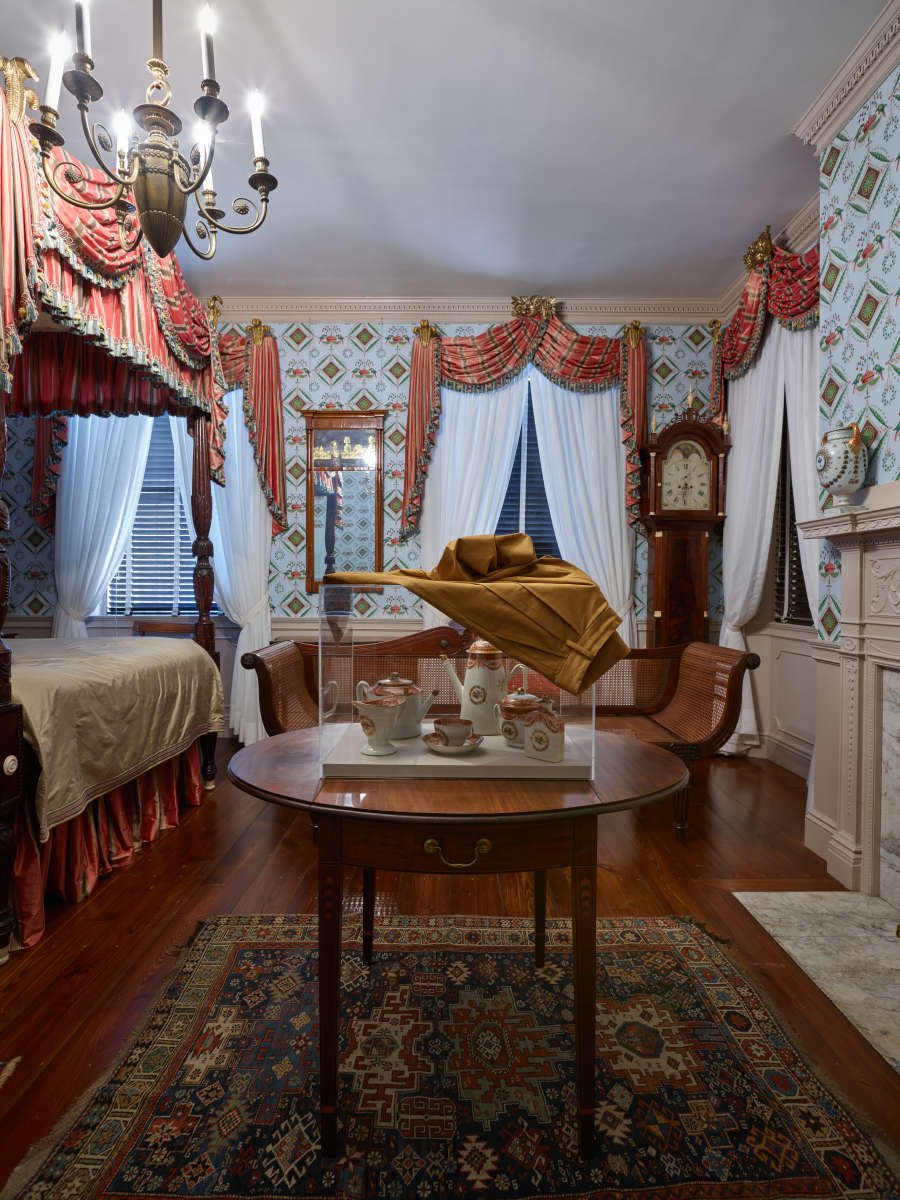 view exhibition image