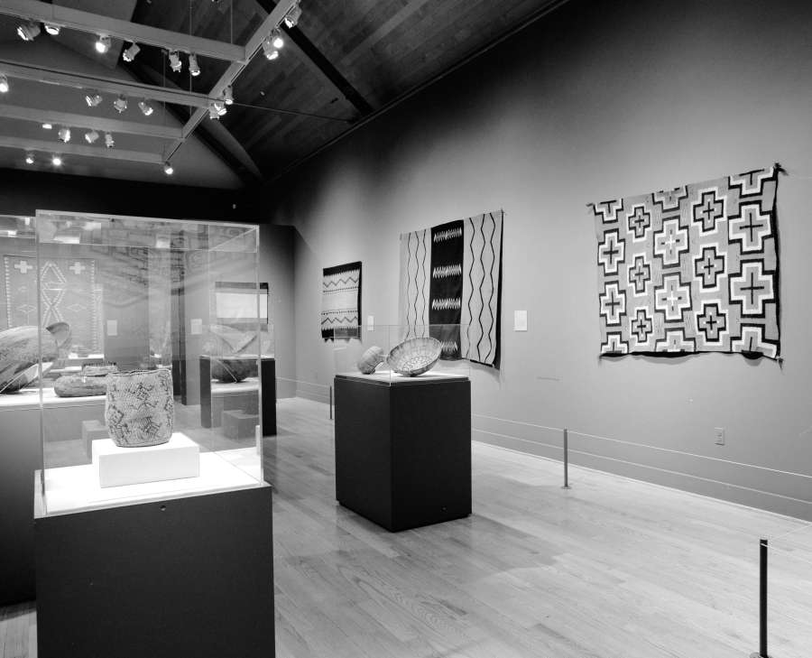 view exhibition image