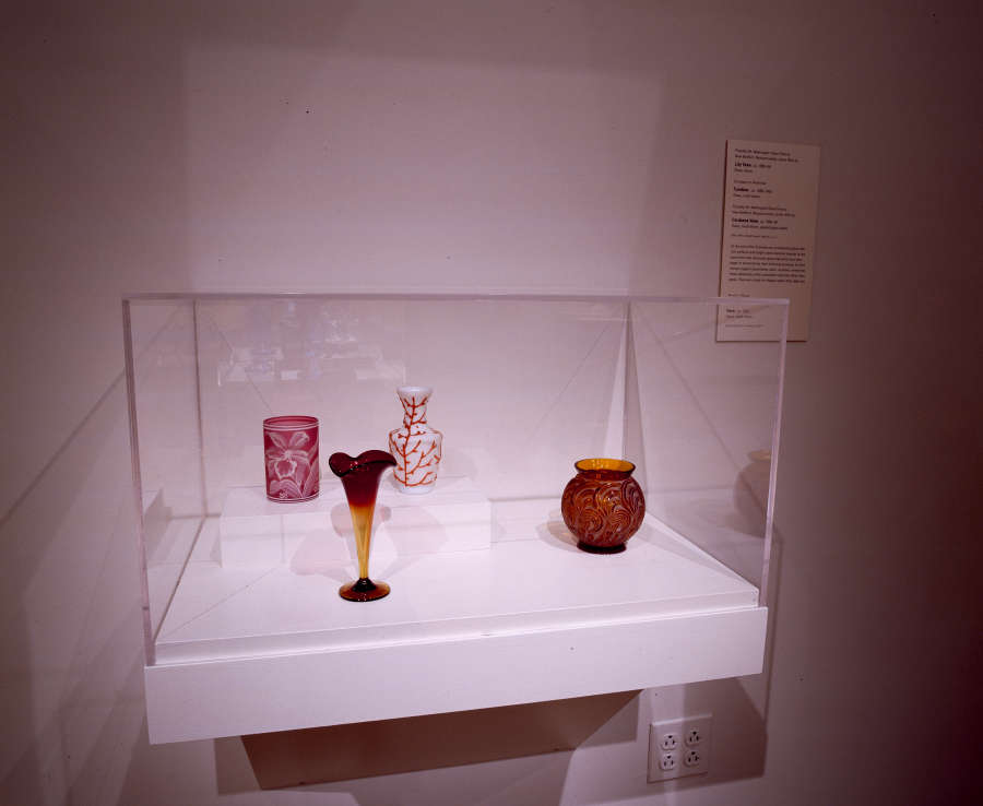 view exhibition image