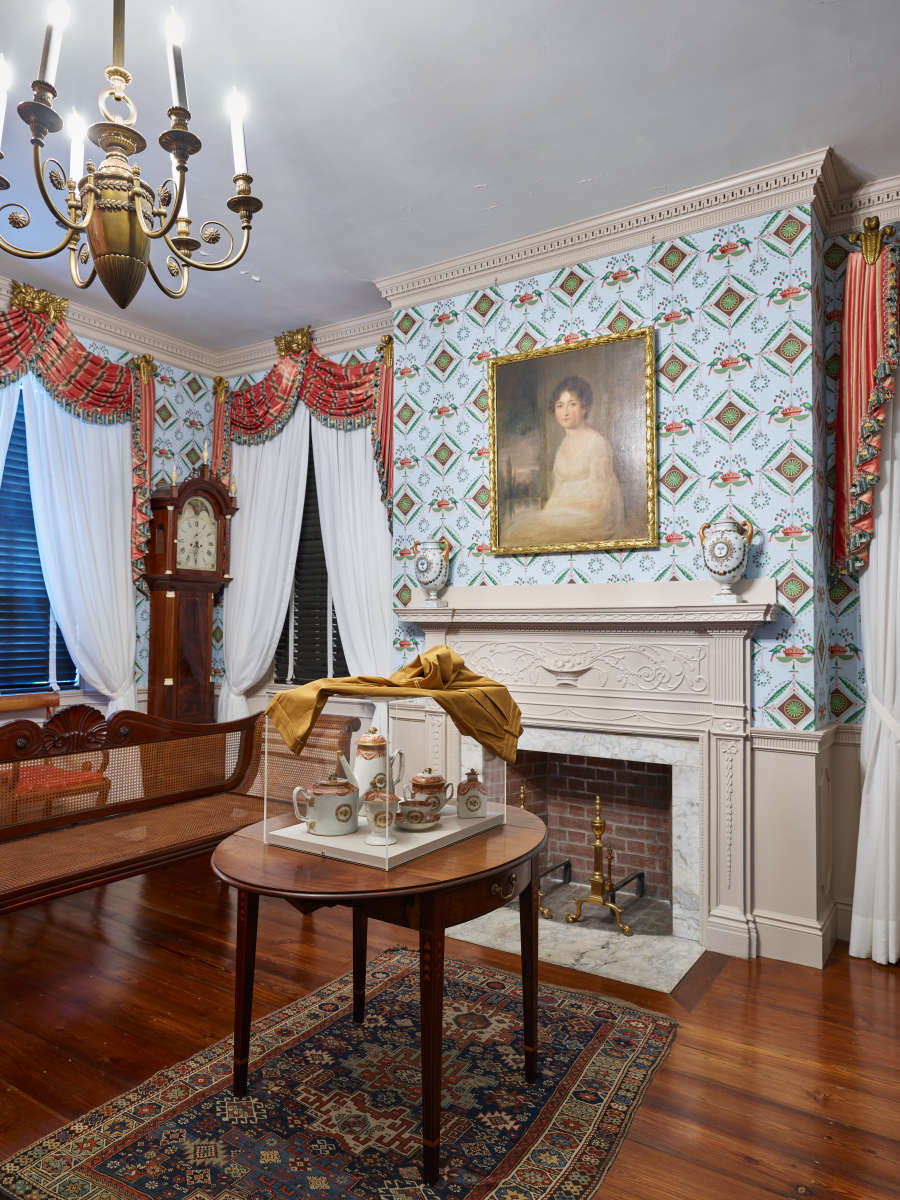 view exhibition image