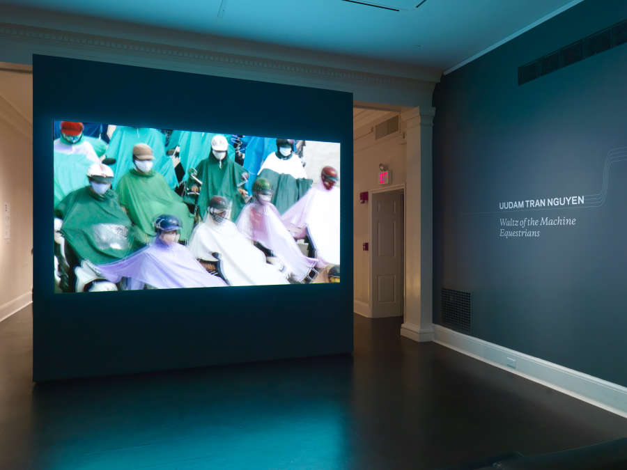 view exhibition image