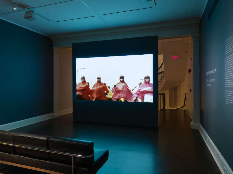 view exhibition image