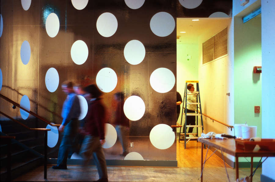 view exhibition image