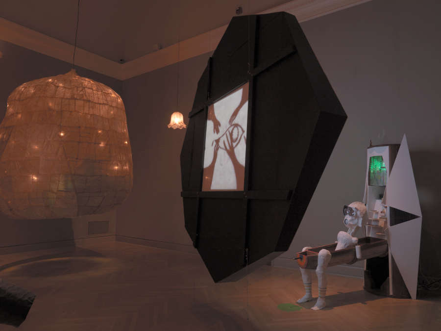 view exhibition image