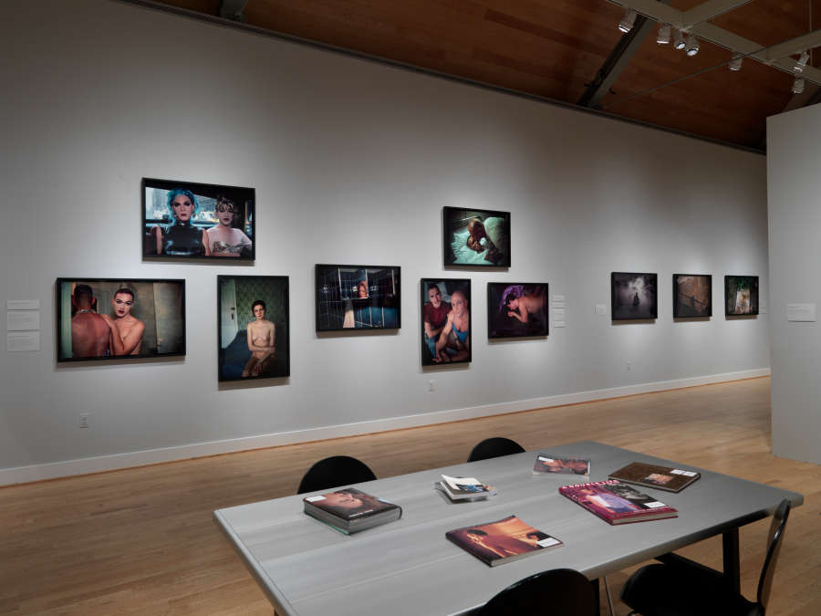 view exhibition image