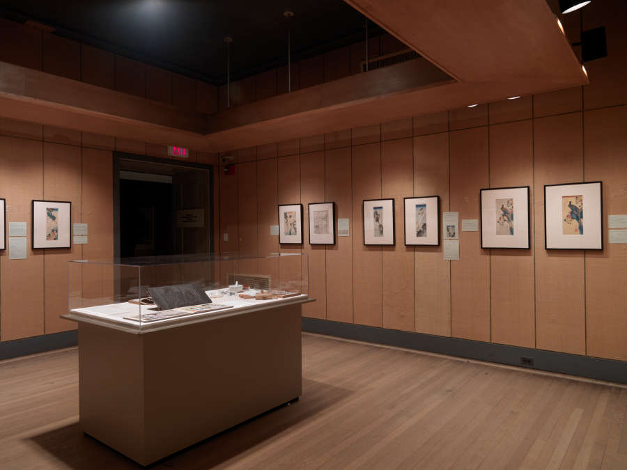 view exhibition image