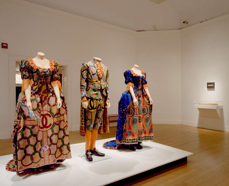 view exhibition image