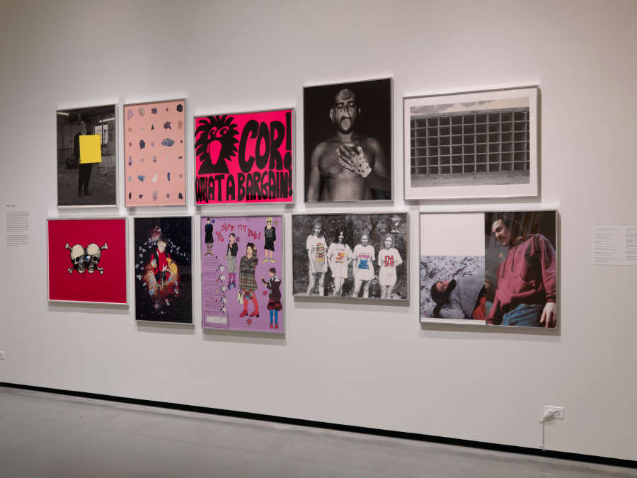 view exhibition image