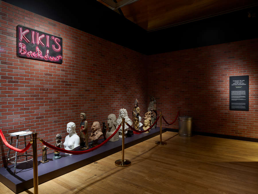 view exhibition image