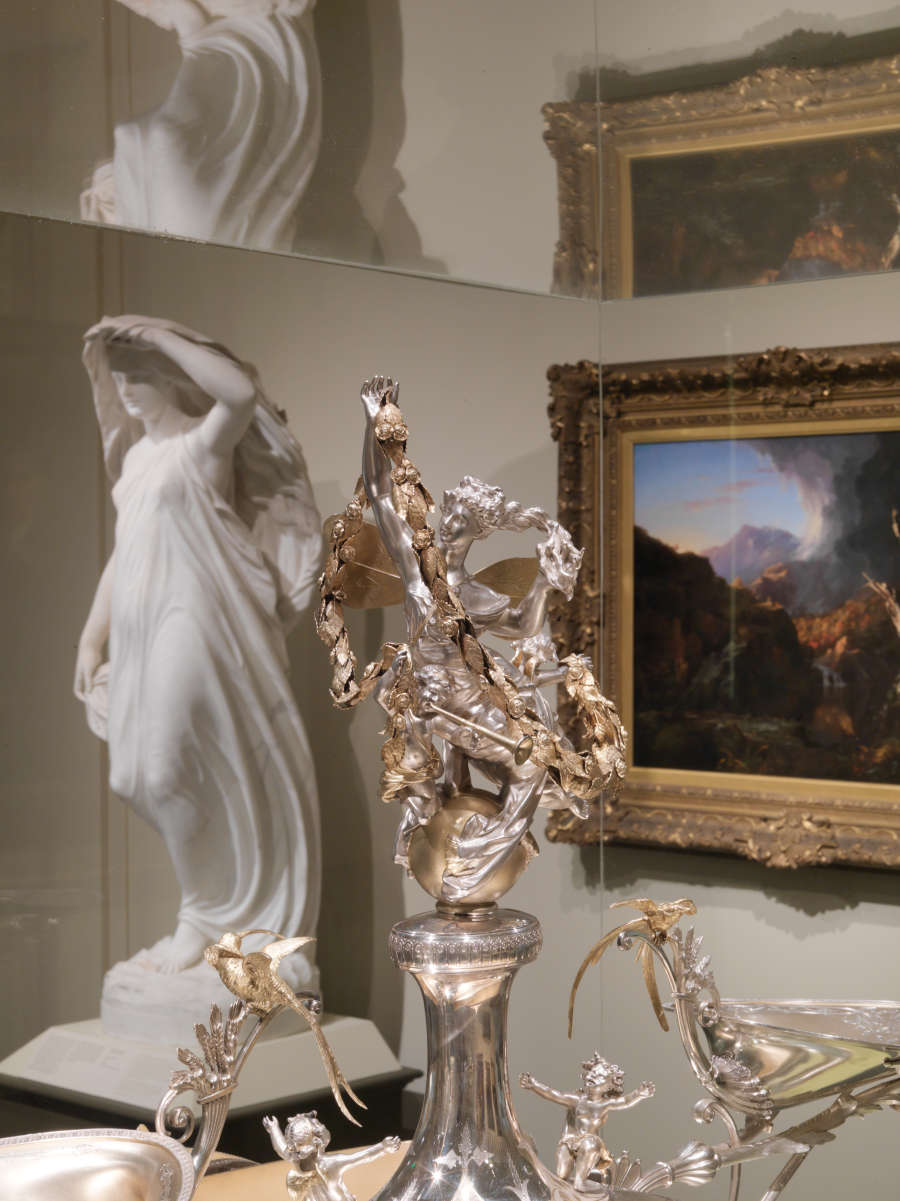 view exhibition image