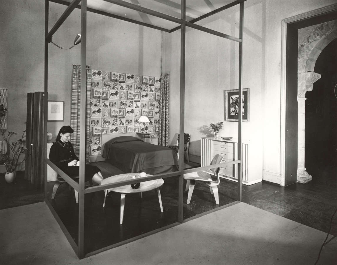 view exhibition image