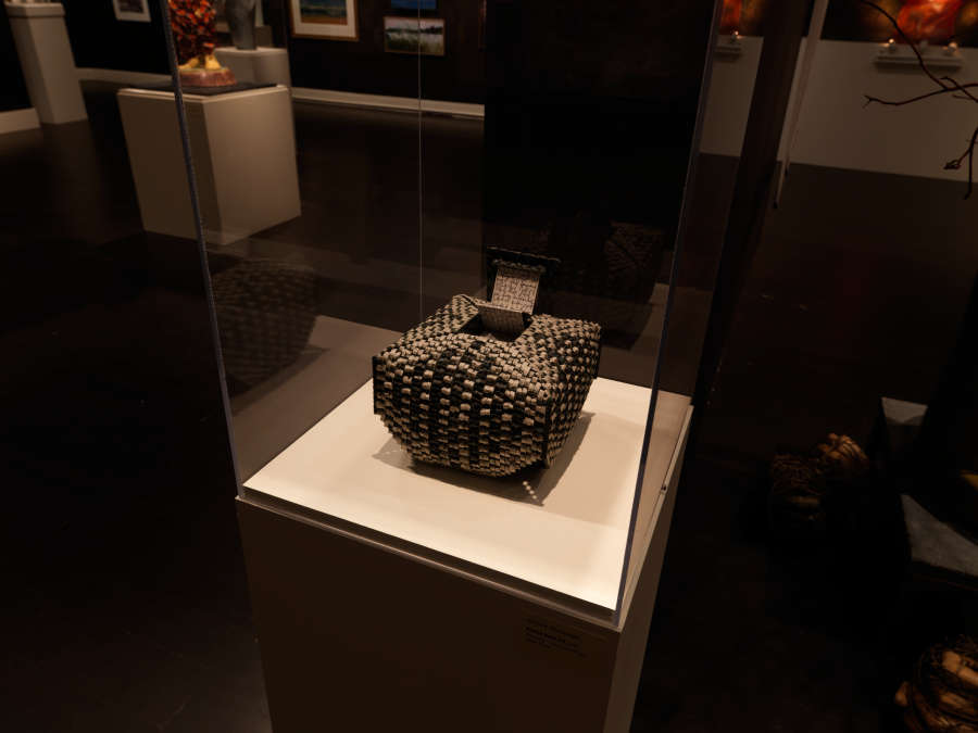 view exhibition image