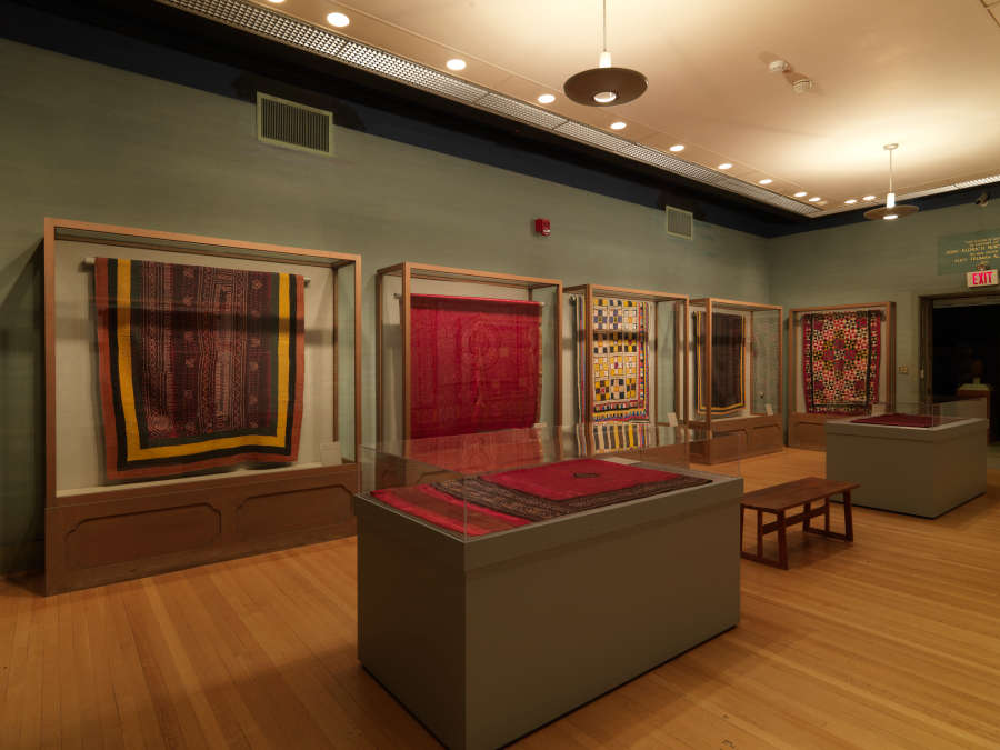 view exhibition image