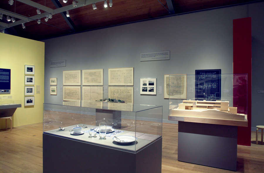 view exhibition image