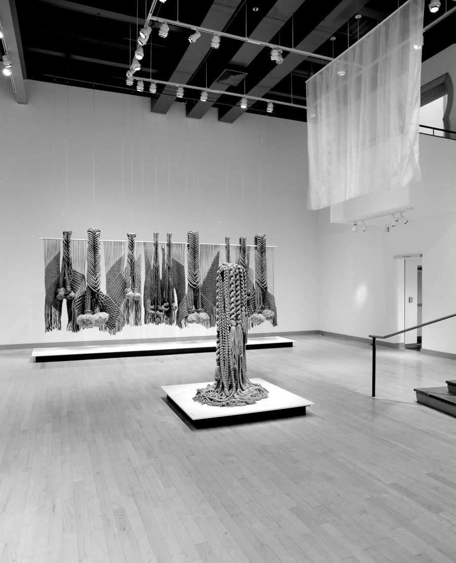 view exhibition image