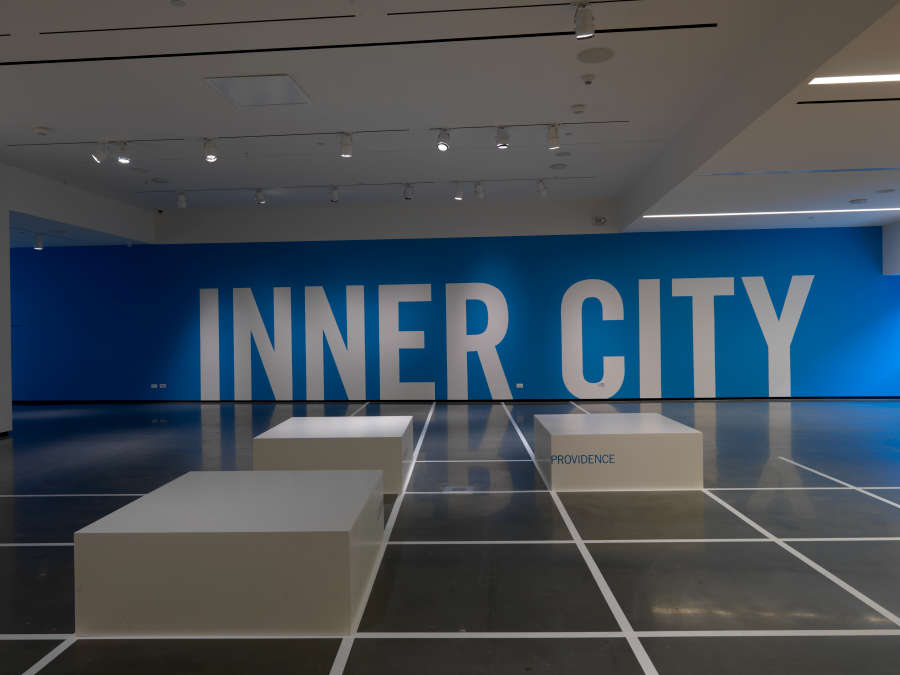 view exhibition image