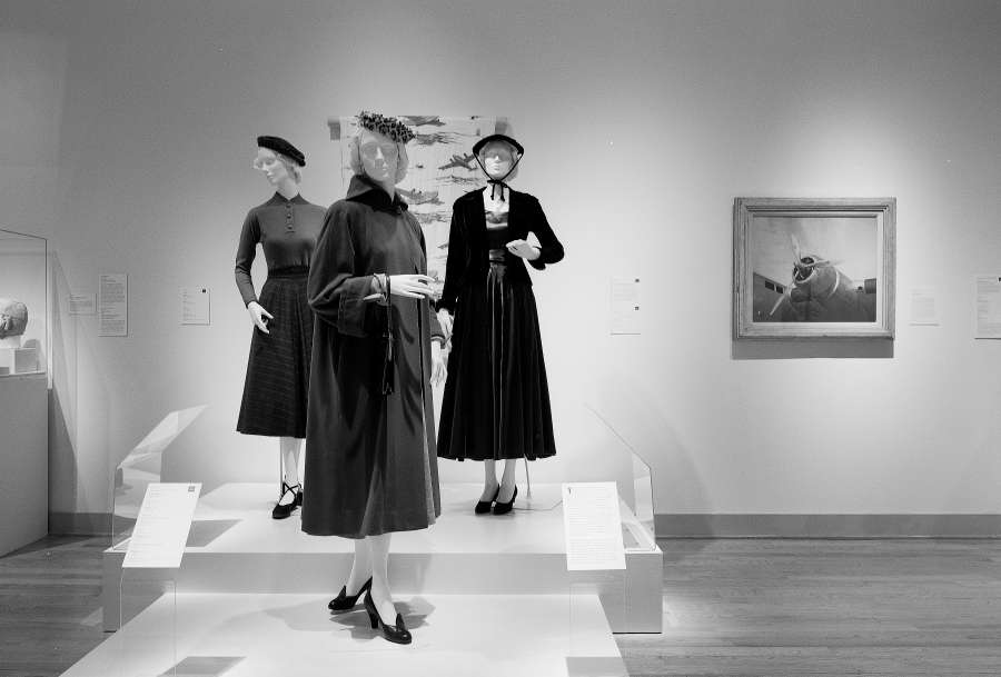 view exhibition image