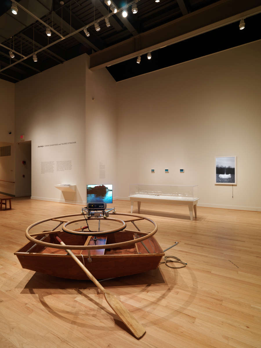 view exhibition image
