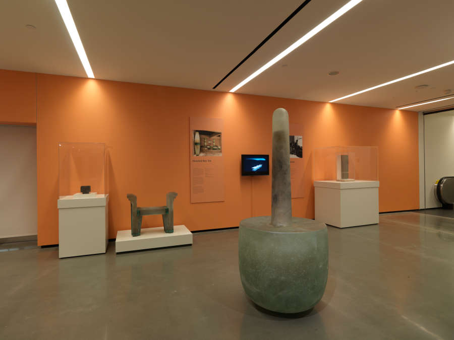 view exhibition image