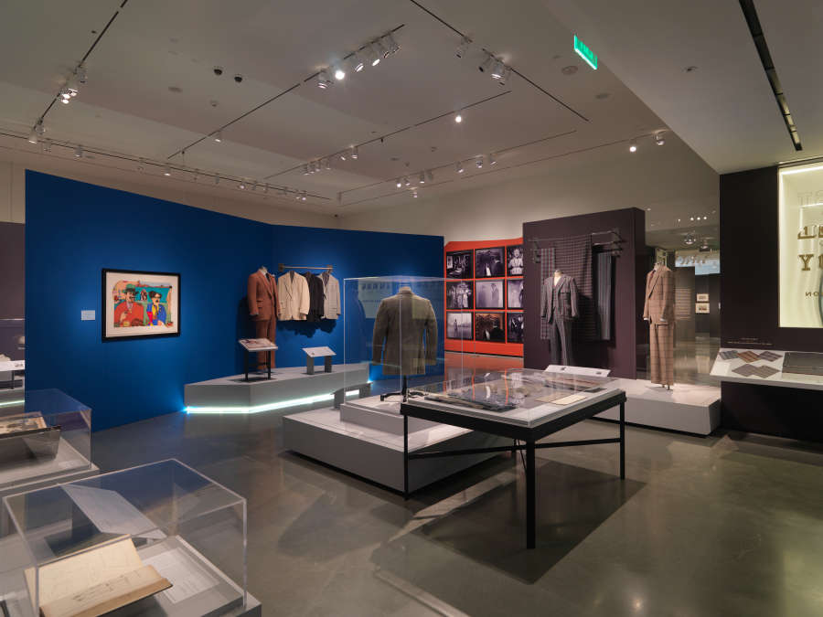 view exhibition image