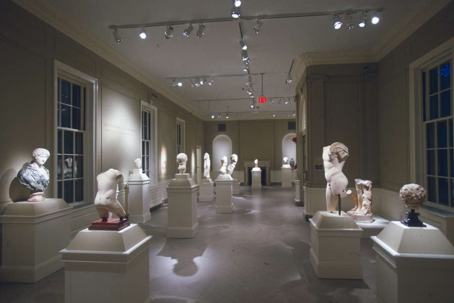 view exhibition image