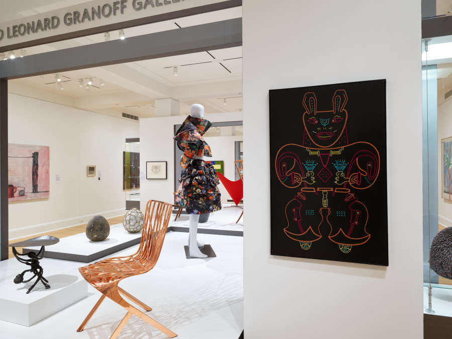 view exhibition image