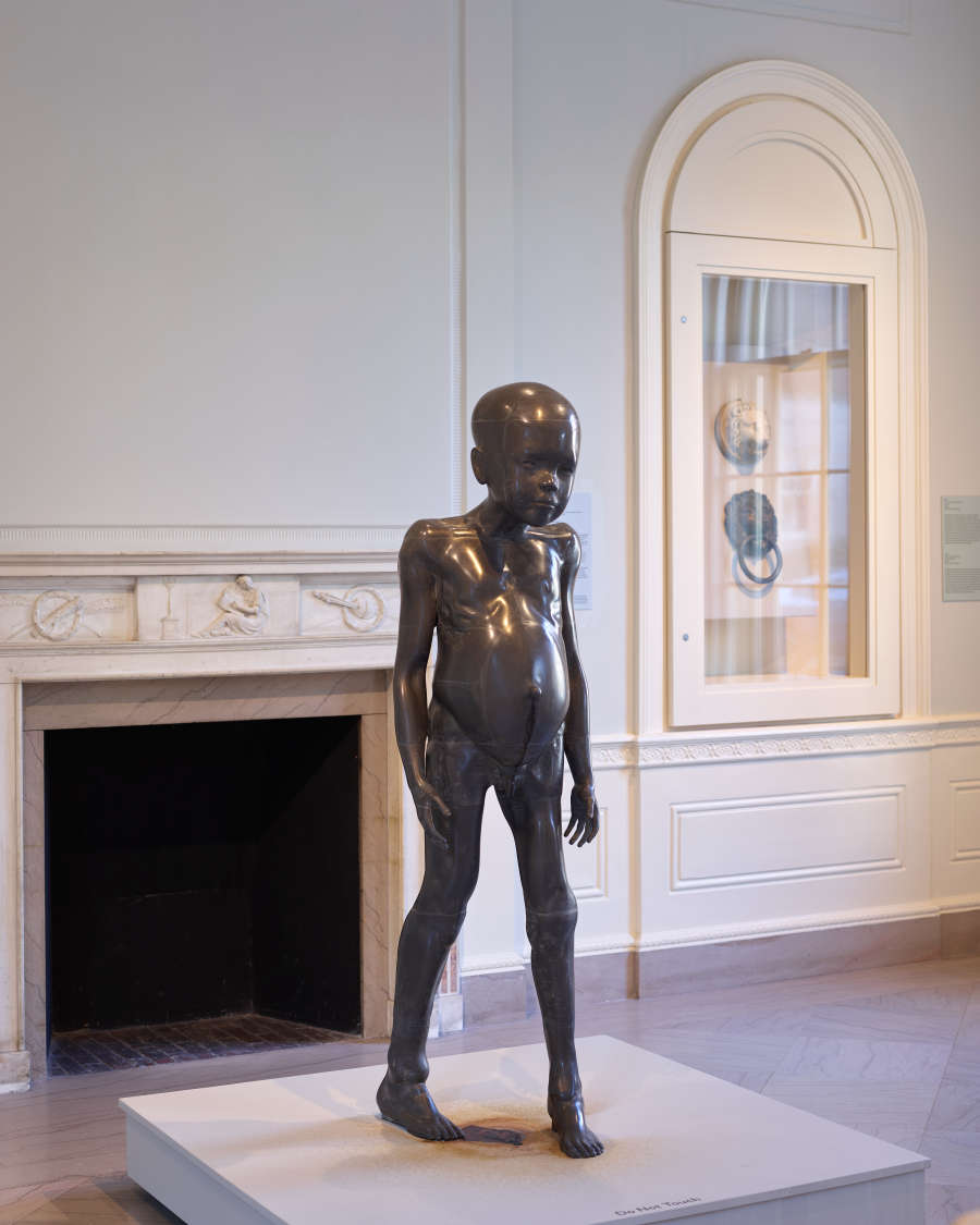view exhibition image