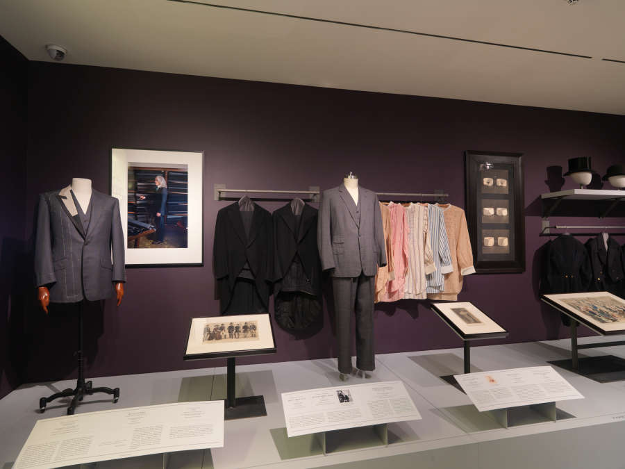 view exhibition image