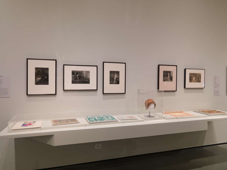 view exhibition image