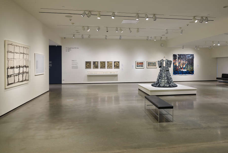 view exhibition image