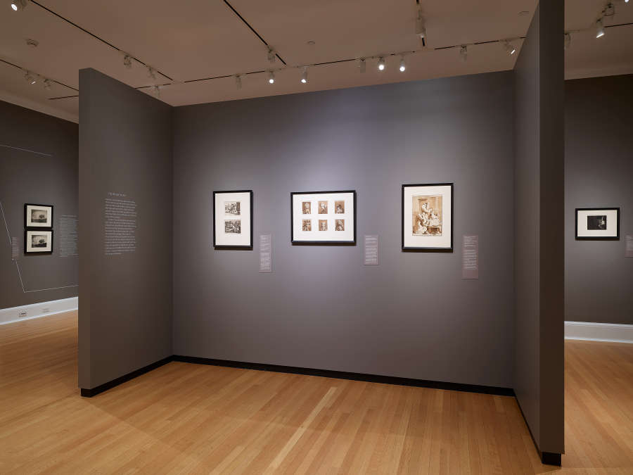 view exhibition image