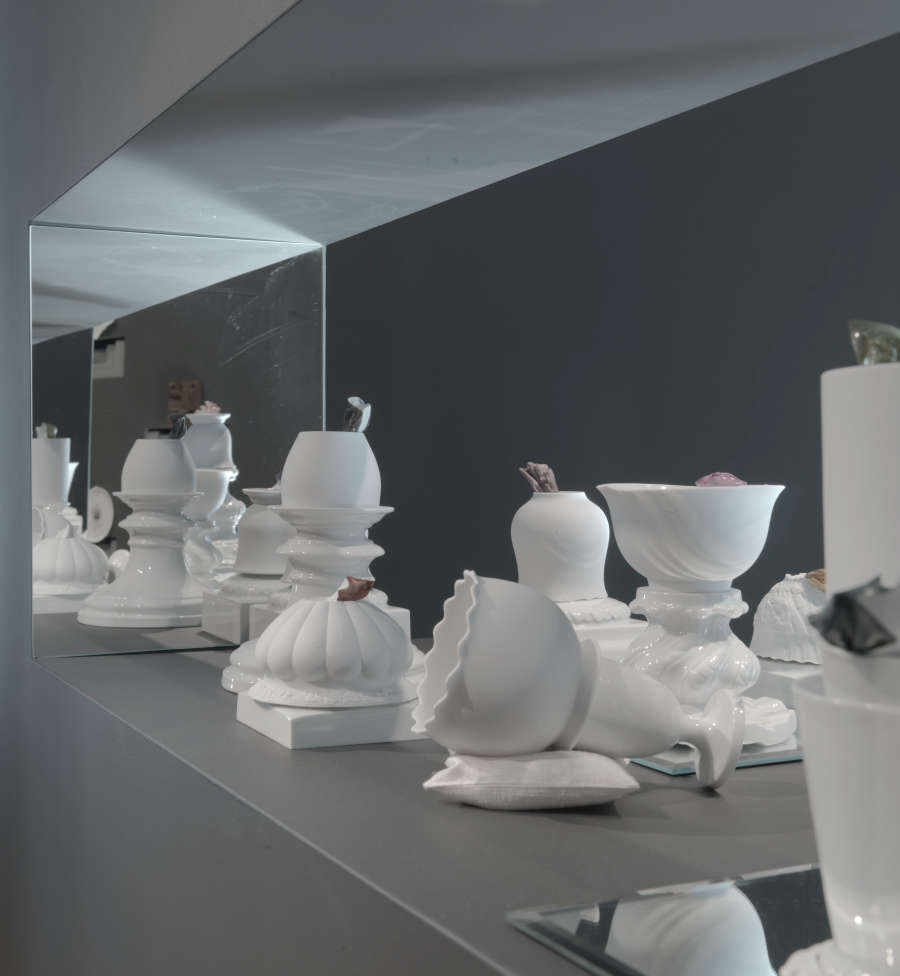 view exhibition image