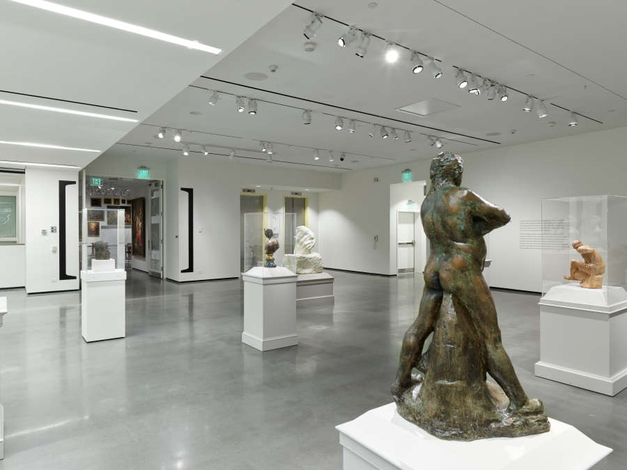 view exhibition image